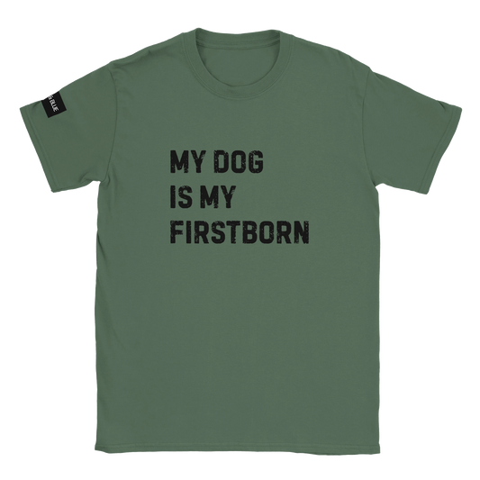 militärgrön tröja med texten my dog is my firstborn